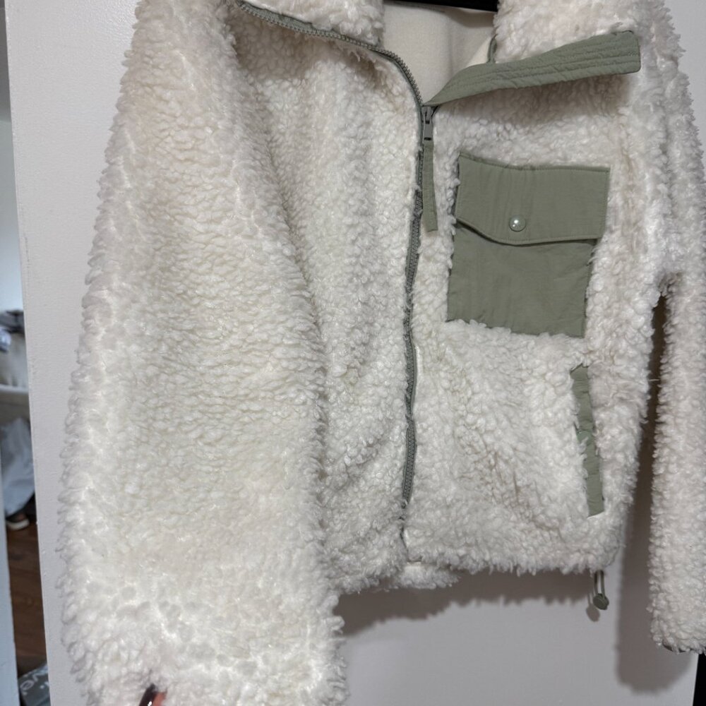 🤍🌿 Abercrombie& Fitch Full-Zip Utility White Sherpa Jacket Size M 🤍🌿 - Picture 9 of 16